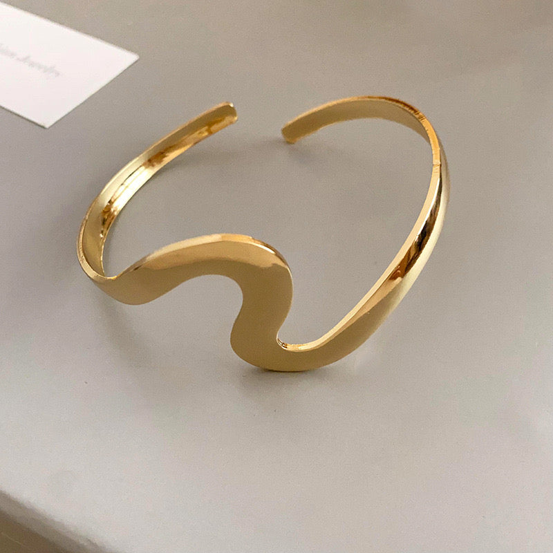 Camille Gold Arm cuff